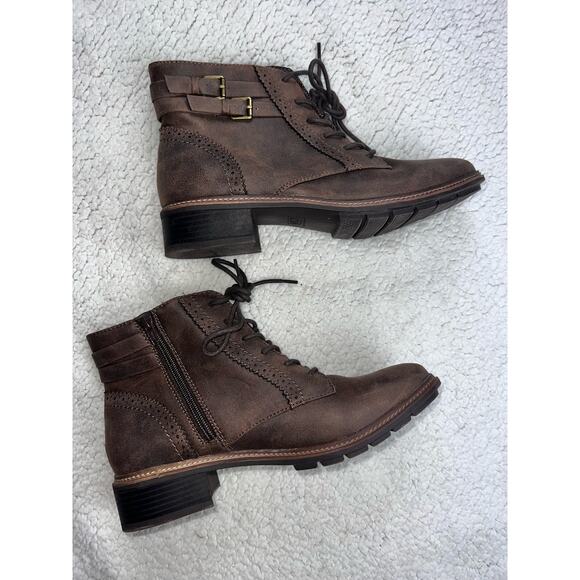 CLIFFS By White Mountain Elibeth Stacked Heel Lace-Up Ankle Bootie - size 9.5 - Picture 3 of 11